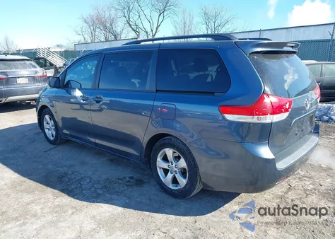 2013 Toyota Sienna Le V6 8 Passenger из США, поврежденный, VIN 5TDKK3DC3DS373979